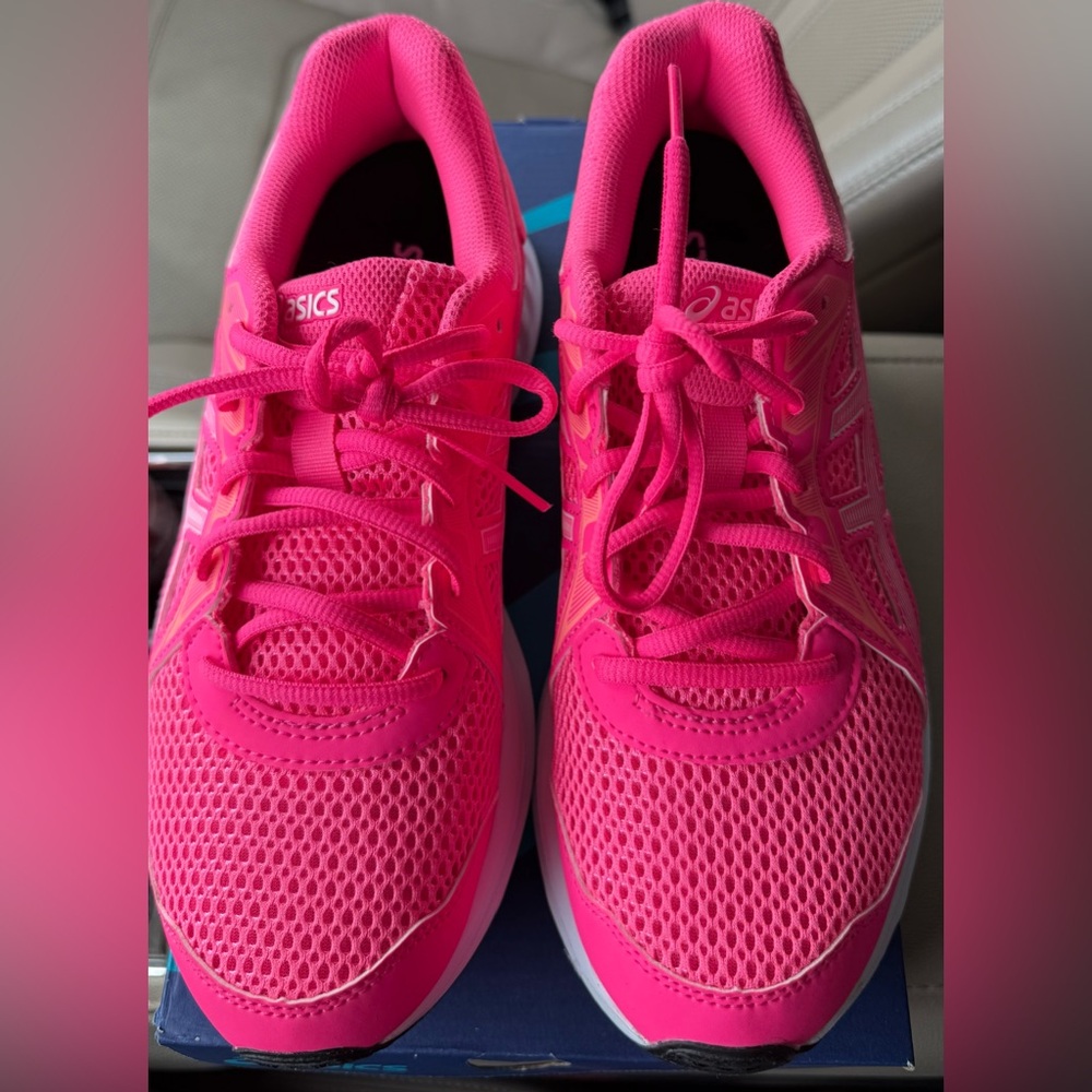 Brand New! ASICS Big Kids/Women's Hot Pink Sneakers-Size 7 Kids/8 Women’s - Picture 2 of 12